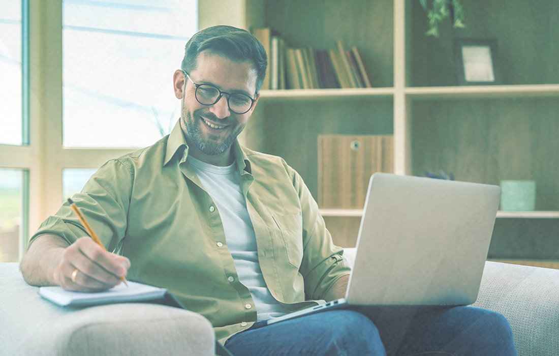 Man taking notes Man taking notes